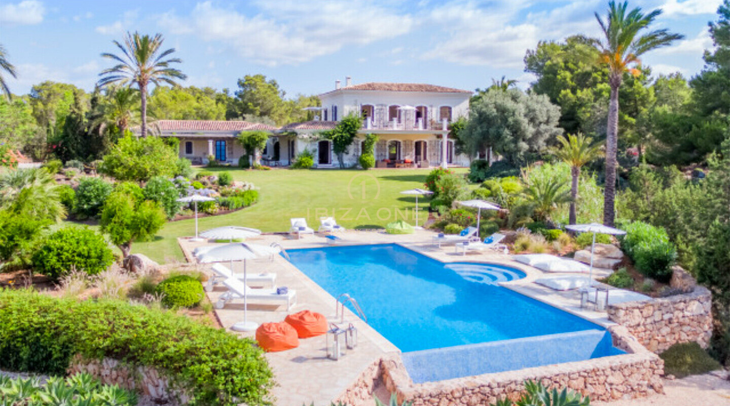 Propriété de luxe exclusive unique avec héliport et vue sur la mer à Ibiza à vendre, Ibiza - Propriété de luxe exclusive unique avec héliport et vue sur la mer à Ibiza à louer, Ibiza