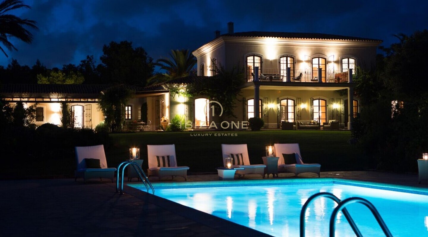 Einzigartiges exklusives Luxusanwesen mit Hubschrauberlandeplatz und Meerblick auf Ibiza zu verkaufen, Ibiza - Einzigartiges exklusives Luxusanwesen mit Hubschrauberlandeplatz und Meerblick auf Ibiza zu vermieten, Ibiza