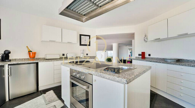 Spacious Luxury Villa with Sea Views and Dalt Vila Panorama for Long-Term Rental in Can Furnet, Ibiza - this Luxury Mansion for sale
