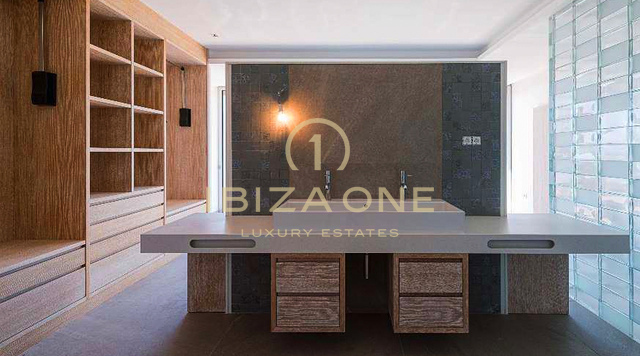 Villa di lusso con spettacolare vista sul mare a Ibiza in vendita, Ibiza