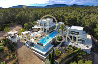 Serge-Cala Jondal-Villa Bianca-Villa Leon,Butler Pierre