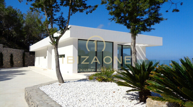 Villa design moderne avec vue sur la mer à 180º à vendre à Benirras, Ibiza - Villa design moderne avec vue sur la mer à 180º à louer à Benirras, Ibiza