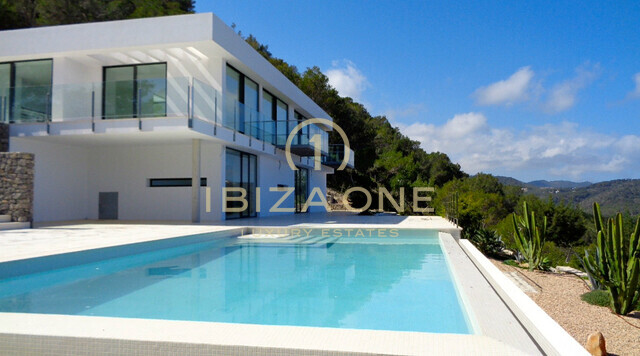 Villa design moderne avec vue sur la mer à 180º à vendre à Benirras, Ibiza - Villa design moderne avec vue sur la mer à 180º à louer à Benirras, Ibiza