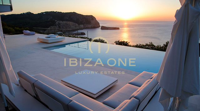 Modern designer villa with 180º sea views in Benirras for sale, Ibiza - Modern designer villa with 180º sea views in Benirras for rent, Ibiza