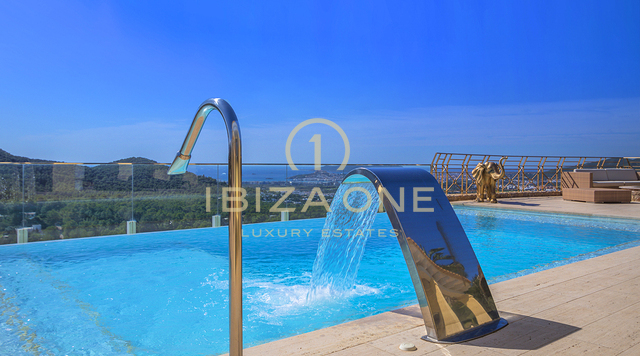 Villa muy lujosa en Jesús en uno de los puntos más altos de Can Furnet con sensacionales vistas al mar y al casco antiguo de Ibiza en venta, Ibiza - Villa muy lujosa en Jesús en uno de los puntos más altos de Can Furnet con sensacionales vistas al mar y al casco antiguo de Ibiza en alquiler, Ibiza