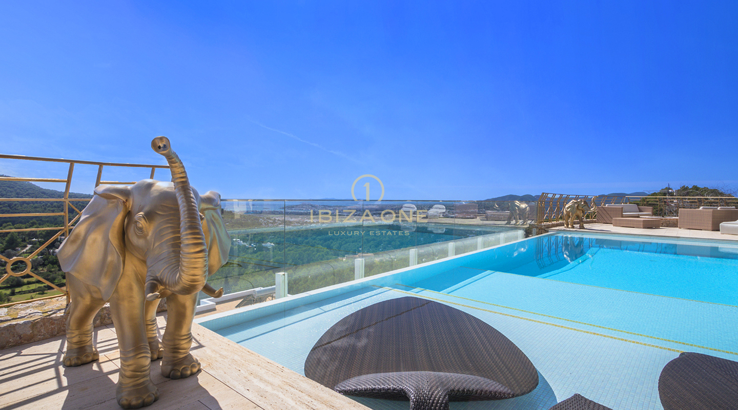 Villa muy lujosa en Jesús en uno de los puntos más altos de Can Furnet con sensacionales vistas al mar y al casco antiguo de Ibiza en venta, Ibiza - Villa muy lujosa en Jesús en uno de los puntos más altos de Can Furnet con sensacionales vistas al mar y al casco antiguo de Ibiza en alquiler, Ibiza