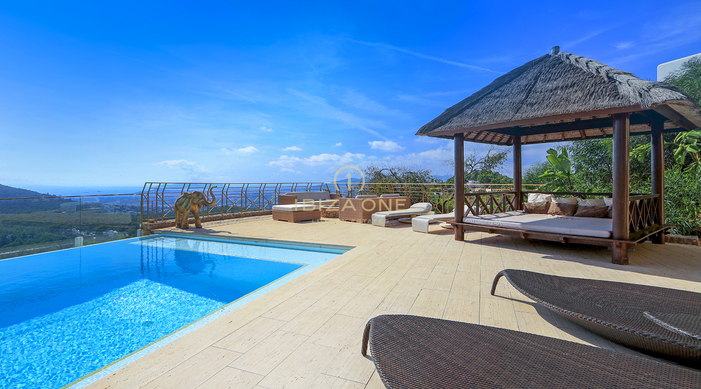 Villa muy lujosa en Jesús en uno de los puntos más altos de Can Furnet con sensacionales vistas al mar y al casco antiguo de Ibiza en venta, Ibiza - Villa muy lujosa en Jesús en uno de los puntos más altos de Can Furnet con sensacionales vistas al mar y al casco antiguo de Ibiza en alquiler, Ibiza