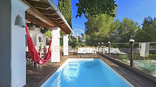 Propriété très bien entretenue à Ibiza / Can Furnet avec vue sur la vieille ville et Formentera exclusivement à vendre, Ibiza - Propriété très bien entretenue à Ibiza / Can Furnet avec vue sur la vieille ville et Formentera exclusivement à louer, Ibiza
