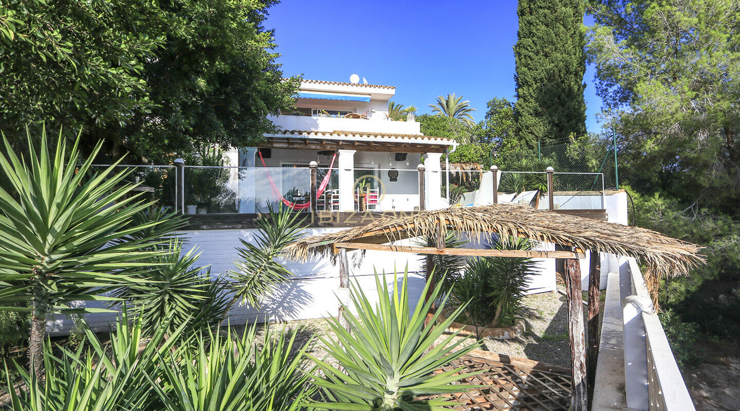 Propriété très bien entretenue à Ibiza / Can Furnet avec vue sur la vieille ville et Formentera exclusivement à vendre, Ibiza - Propriété très bien entretenue à Ibiza / Can Furnet avec vue sur la vieille ville et Formentera exclusivement à louer, Ibiza