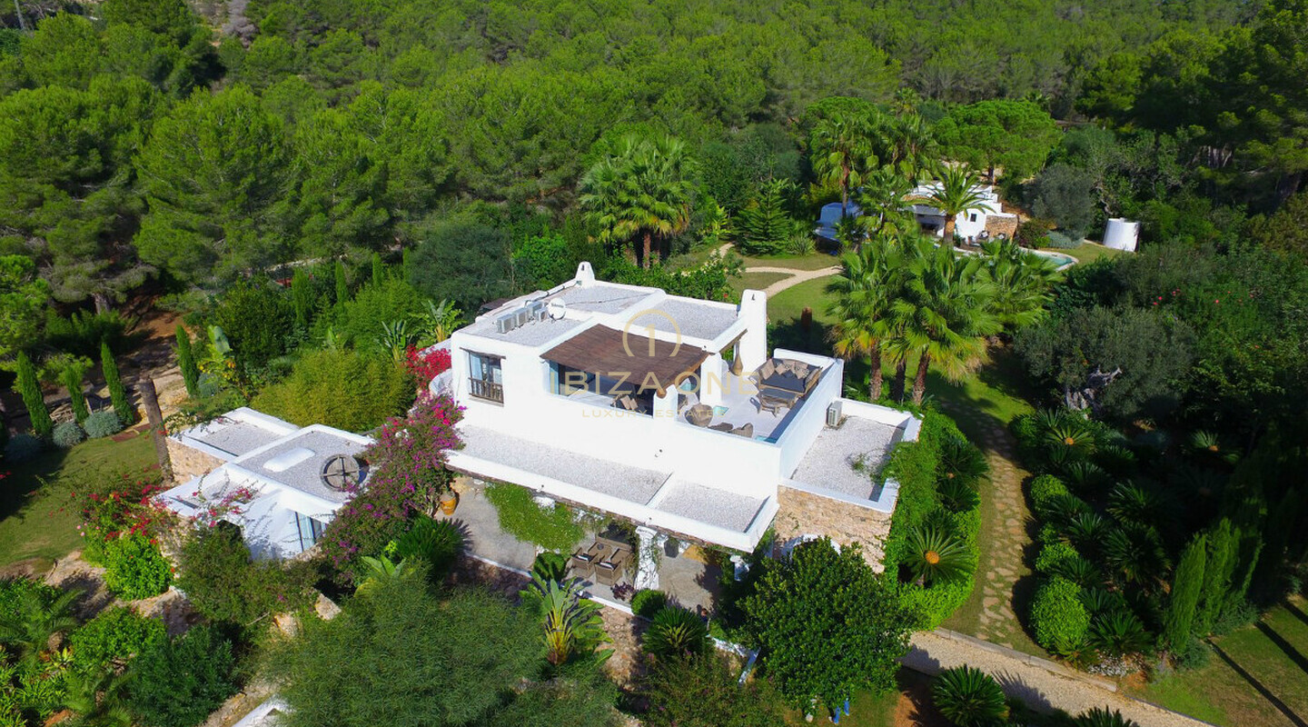 Magnificent luxury property in Ibiza with 5 houses + 4 pools + tennis court on 180.000m2 fenced land for sale, Ibiza - Magnificent luxury property in Ibiza with 5 houses + 4 pools + tennis court on 180.000m2 fenced land for rent, Ibiza