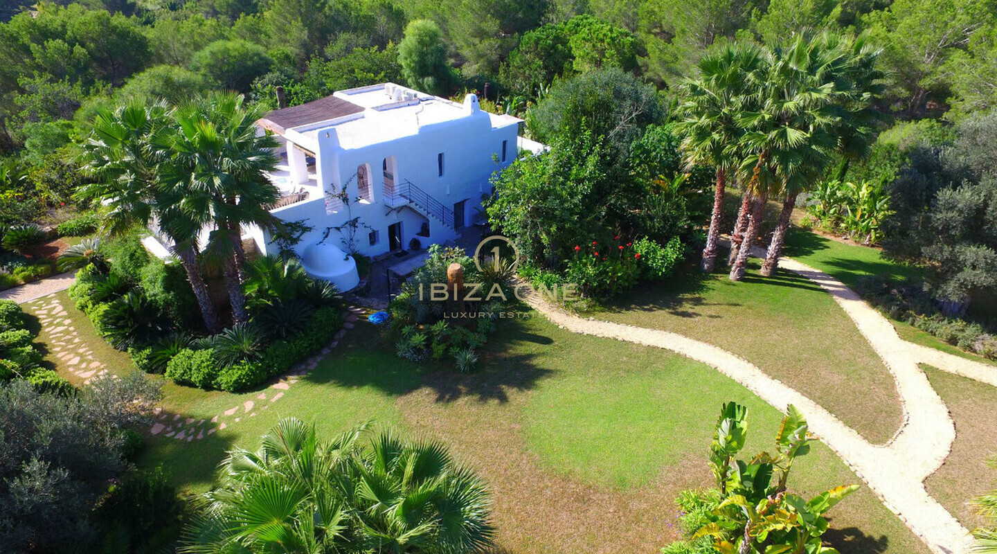 Magnifica proprietà di lusso a Ibiza con 5 case + 4 piscine + campo da tennis su 180.000 m2 di terreno recintato in vendita, Ibiza - Magnifica proprietà di lusso a Ibiza con 5 case + 4 piscine + campo da tennis su 180.000 m2 di terreno recintato in affitto, Ibiza