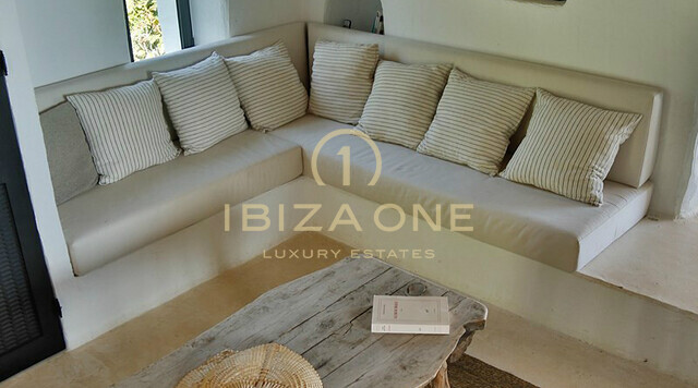 Magnifique propriété de luxe à Ibiza avec 5 maisons + 4 piscines + court de tennis sur 180.000m2 de terrain clôturé à vendre, Ibiza - Magnifique propriété de luxe à Ibiza avec 5 maisons + 4 piscines + court de tennis sur 180.000m2 de terrain clôturé à louer, Ibiza