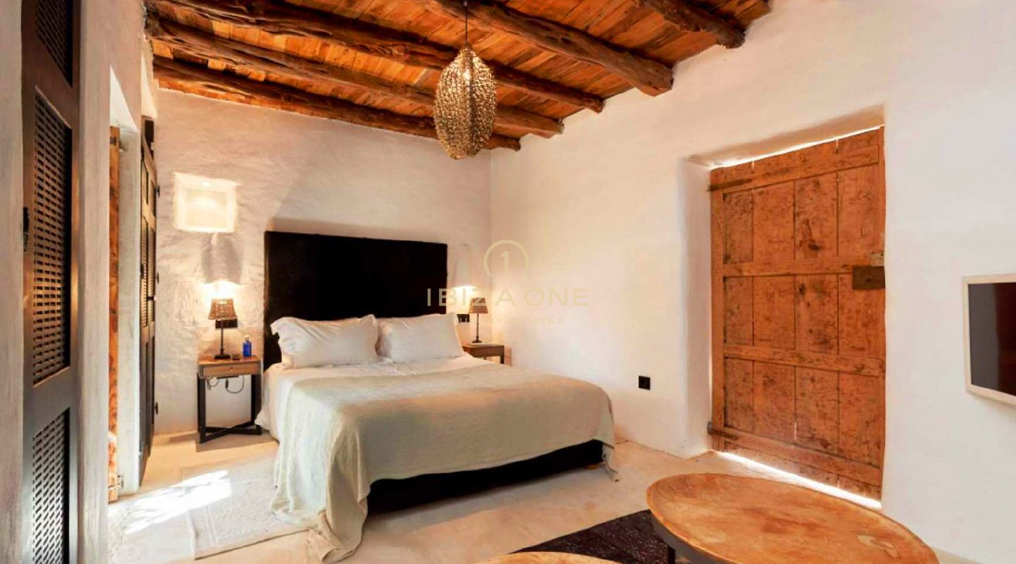 Magnífica propiedad de lujo en Ibiza con 5 casas + 4 piscinas + pista de tenis en terreno vallado de 180.000m2 en venta, Ibiza - Magnífica propiedad de lujo en Ibiza con 5 casas + 4 piscinas + pista de tenis en terreno vallado de 180.000m2 en alquiler, Ibiza