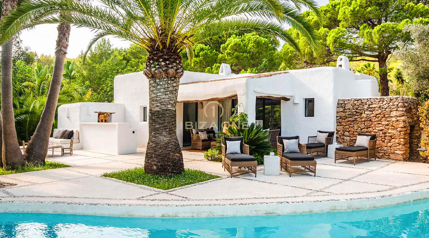 Magnificent luxury property in Ibiza with 5 houses + 4 pools + tennis court on 180.000m2 fenced land for sale, Ibiza - Magnificent luxury property in Ibiza with 5 houses + 4 pools + tennis court on 180.000m2 fenced land for rent, Ibiza