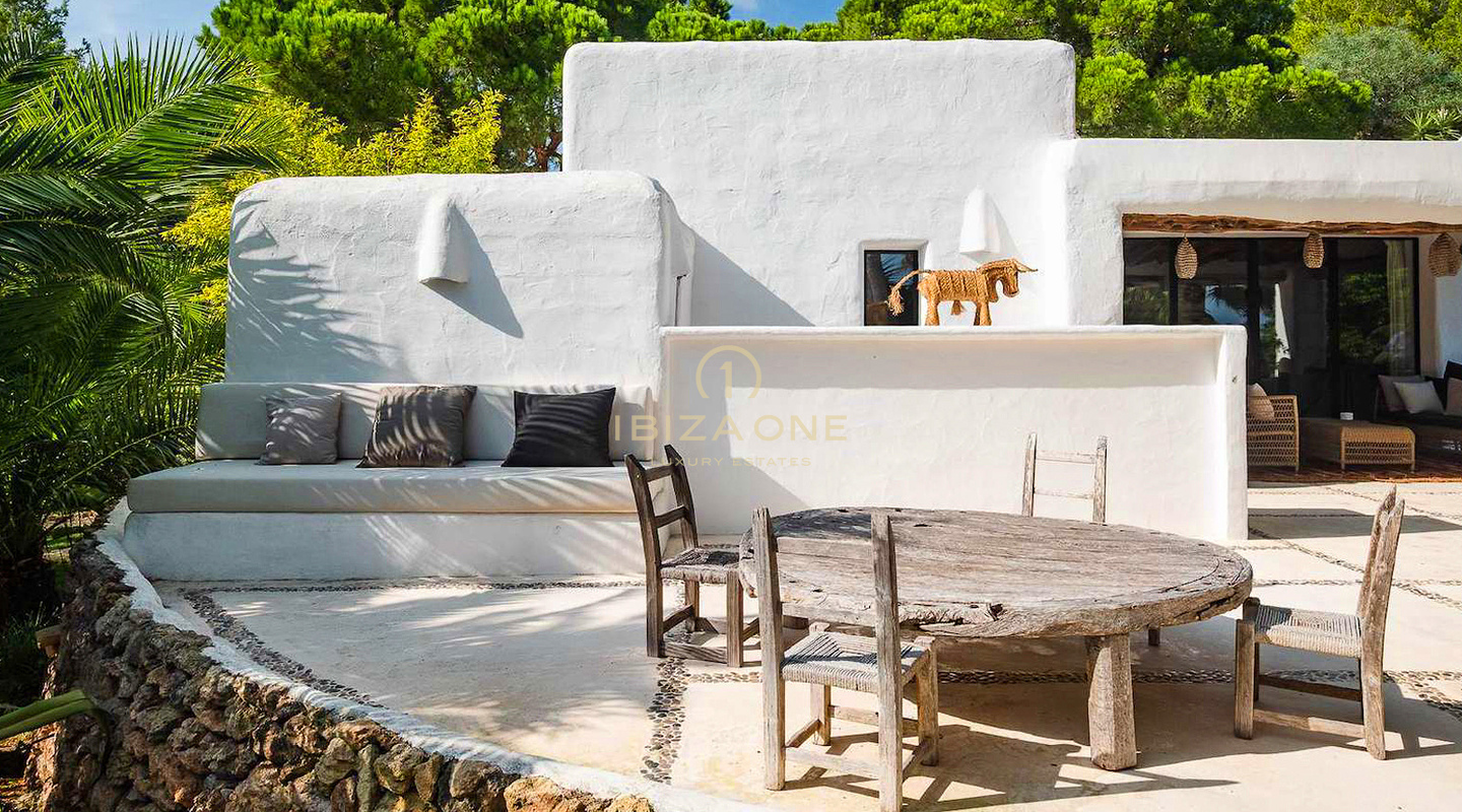 Magnifique propriété de luxe à Ibiza avec 5 maisons + 4 piscines + court de tennis sur 180.000m2 de terrain clôturé à vendre, Ibiza - Magnifique propriété de luxe à Ibiza avec 5 maisons + 4 piscines + court de tennis sur 180.000m2 de terrain clôturé à louer, Ibiza