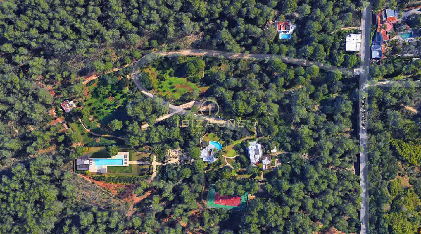 Magnificent luxury property in Ibiza with 5 houses + 4 pools + tennis court on 180.000m2 fenced land for sale, Ibiza - Magnificent luxury property in Ibiza with 5 houses + 4 pools + tennis court on 180.000m2 fenced land for rent, Ibiza