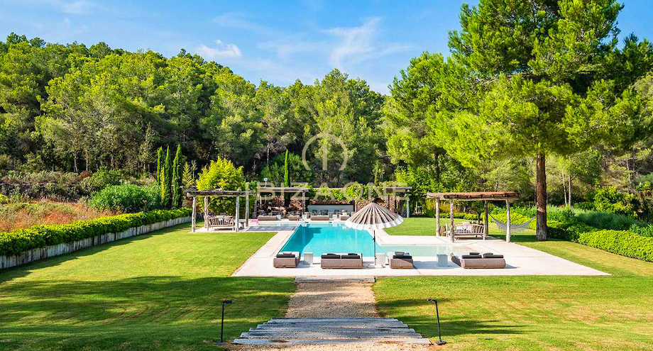 Фотографии объектов недвижимости