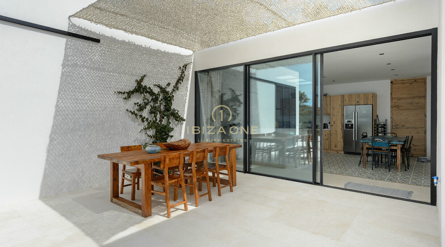 Villa de luxe moderne à proximité de la ville d'Ibiza - Propriété avec intimité absolue à vendre, Ibiza - Villa de luxe moderne à proximité de la ville d'Ibiza - Propriété avec intimité absolue à louer, Ibiza