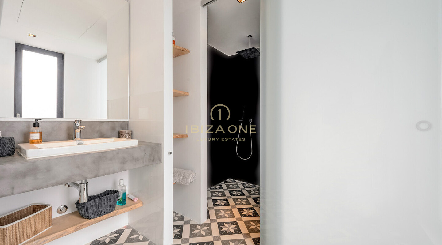 Moderne Luxusvilla in der Nähe von Ibiza-Stadt – Immobilie mit absoluter Privatsphäre zu verkaufen, Ibiza – Moderne Luxusvilla in der Nähe von Ibiza-Stadt – Immobilie mit absoluter Privatsphäre zu vermieten, Ibiza