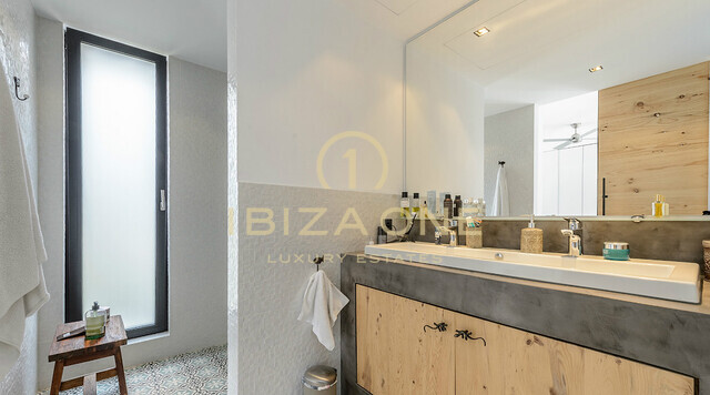 Moderne luxe villa dichtbij Ibiza-stad - Woning met absolute privacy te koop, Ibiza - Moderne luxe villa dichtbij Ibiza-stad - Woning met absolute privacy te huur, Ibiza