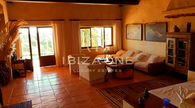 Sehr große Finca auf Ibiza mit sensationellem Meerblick, Blick nach Ibiza und Formentera auf 40.000m2 Grundstück ganz in der Nähe von Ibiza zu verkaufen, Ibiza - Sehr große Finca auf Ibiza mit sensationellem Meerblick, Blick nach Ibiza und Formentera auf 40.000m2 Grundstück ganz in der Nähe von Ibiza zu vermieten, Ibiza