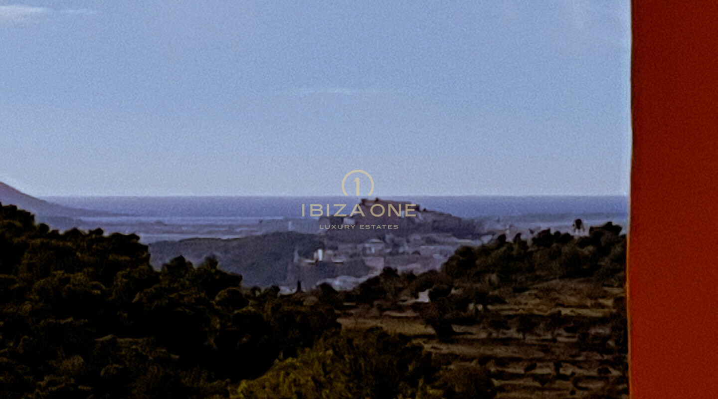 Zeer grote finca op Ibiza met sensationeel uitzicht op zee, uitzicht op Ibiza en Formentera op 40.000m2 grond vlakbij Ibiza te koop, Ibiza - Zeer grote finca op Ibiza met sensationeel uitzicht op zee, uitzicht op Ibiza en Formentera op 40.000m2 grond vlakbij Ibiza te huur, Ibiza
