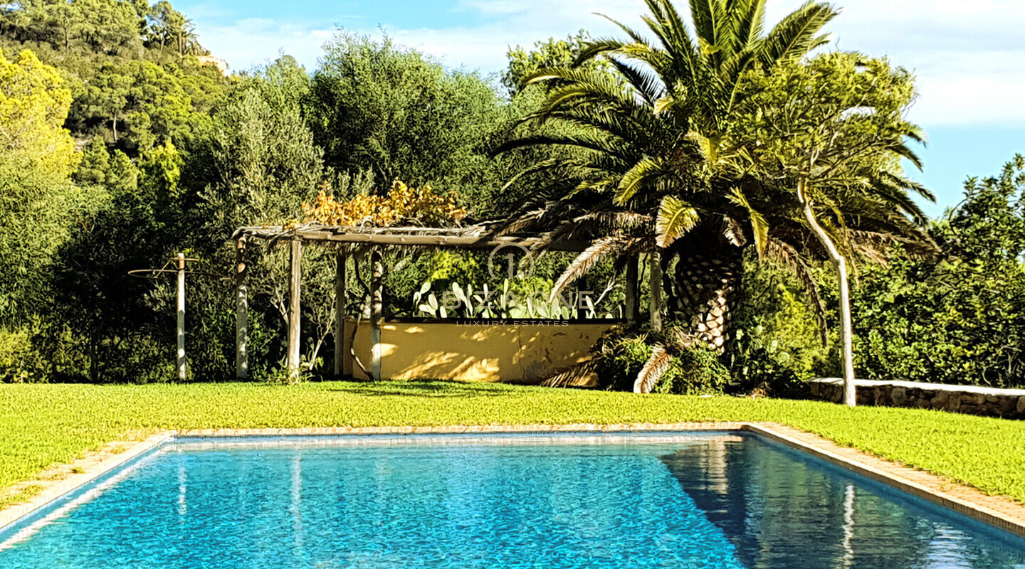 Sehr große Finca auf Ibiza mit sensationellem Meerblick, Blick nach Ibiza und Formentera auf 40.000m2 Grundstück ganz in der Nähe von Ibiza zu verkaufen, Ibiza - Sehr große Finca auf Ibiza mit sensationellem Meerblick, Blick nach Ibiza und Formentera auf 40.000m2 Grundstück ganz in der Nähe von Ibiza zu vermieten, Ibiza