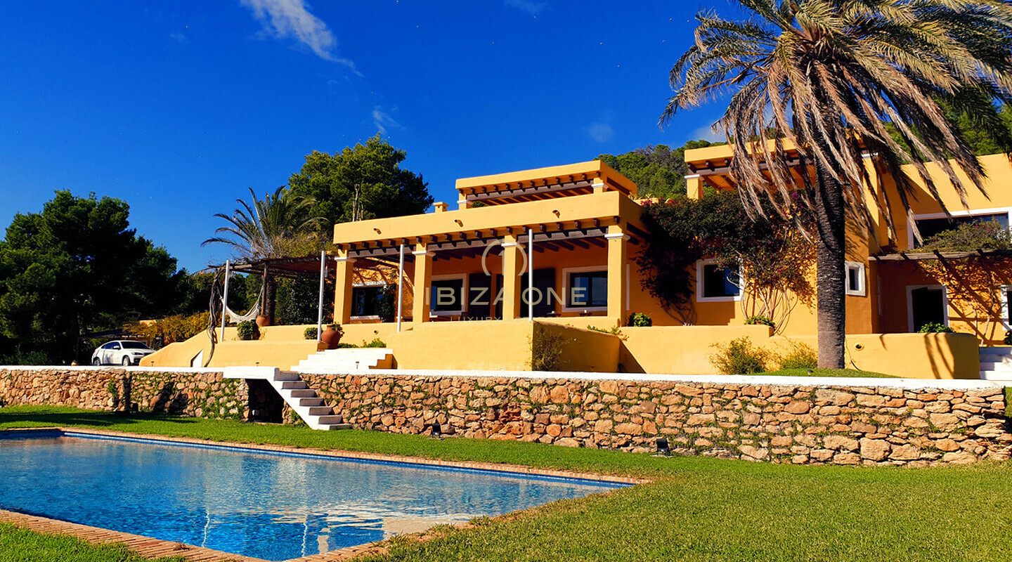 Sehr große Finca auf Ibiza mit sensationellem Meerblick, Blick nach Ibiza und Formentera auf 40.000m2 Grundstück ganz in der Nähe von Ibiza zu verkaufen, Ibiza - Sehr große Finca auf Ibiza mit sensationellem Meerblick, Blick nach Ibiza und Formentera auf 40.000m2 Grundstück ganz in der Nähe von Ibiza zu vermieten, Ibiza