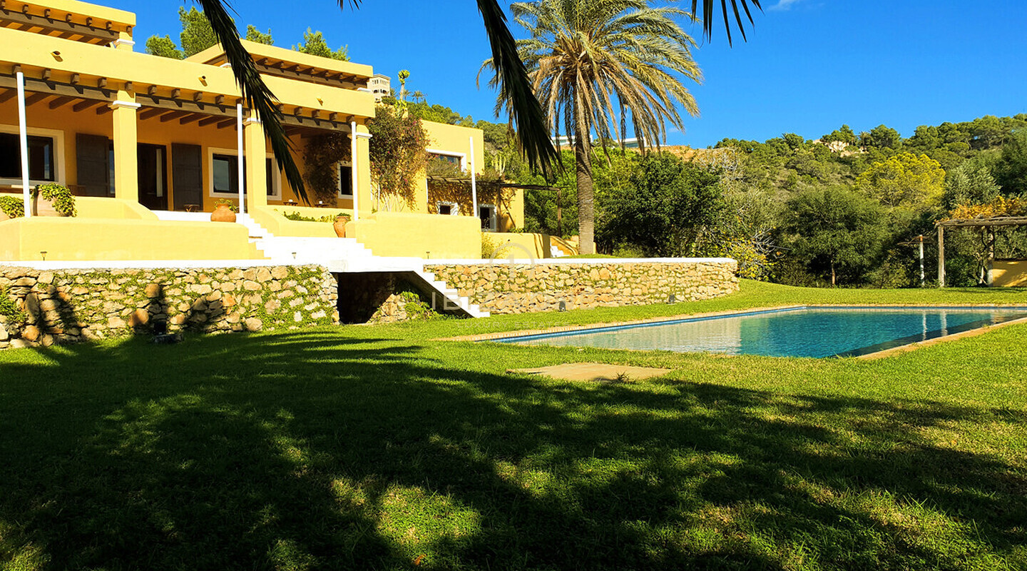 Finca muy grande en Ibiza con sensacionales vistas al mar, vistas a Ibiza y Formentera en 40.000m2 de terreno muy cerca de Ibiza en venta, Ibiza - Finca muy grande en Ibiza con sensacionales vistas al mar, vistas a Ibiza y Formentera en 40.000m2 de terreno muy cerca de Ibiza en alquiler, Ibiza