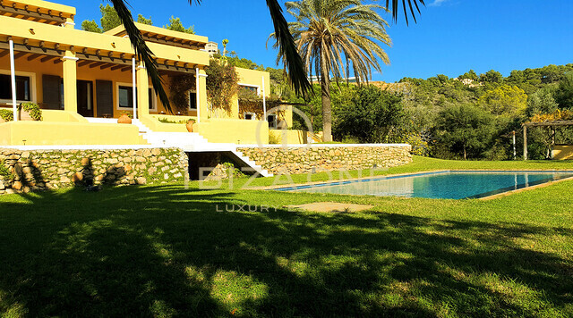 Sehr große Finca auf Ibiza mit sensationellem Meerblick, Blick nach Ibiza und Formentera auf 40.000m2 Grundstück ganz in der Nähe von Ibiza zu verkaufen, Ibiza - Sehr große Finca auf Ibiza mit sensationellem Meerblick, Blick nach Ibiza und Formentera auf 40.000m2 Grundstück ganz in der Nähe von Ibiza zu vermieten, Ibiza
