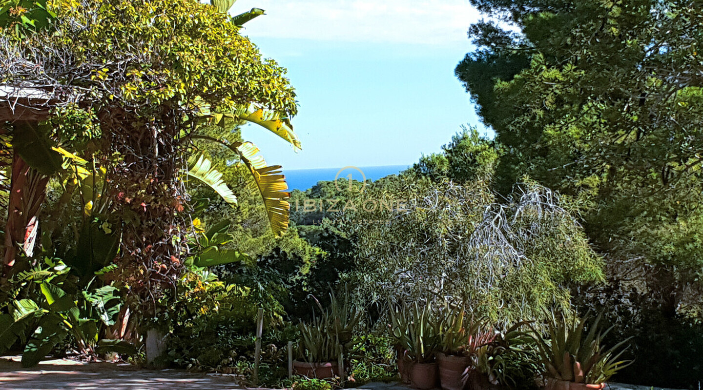 Zeer grote finca op Ibiza met sensationeel uitzicht op zee, uitzicht op Ibiza en Formentera op 40.000m2 grond vlakbij Ibiza te koop, Ibiza - Zeer grote finca op Ibiza met sensationeel uitzicht op zee, uitzicht op Ibiza en Formentera op 40.000m2 grond vlakbij Ibiza te huur, Ibiza