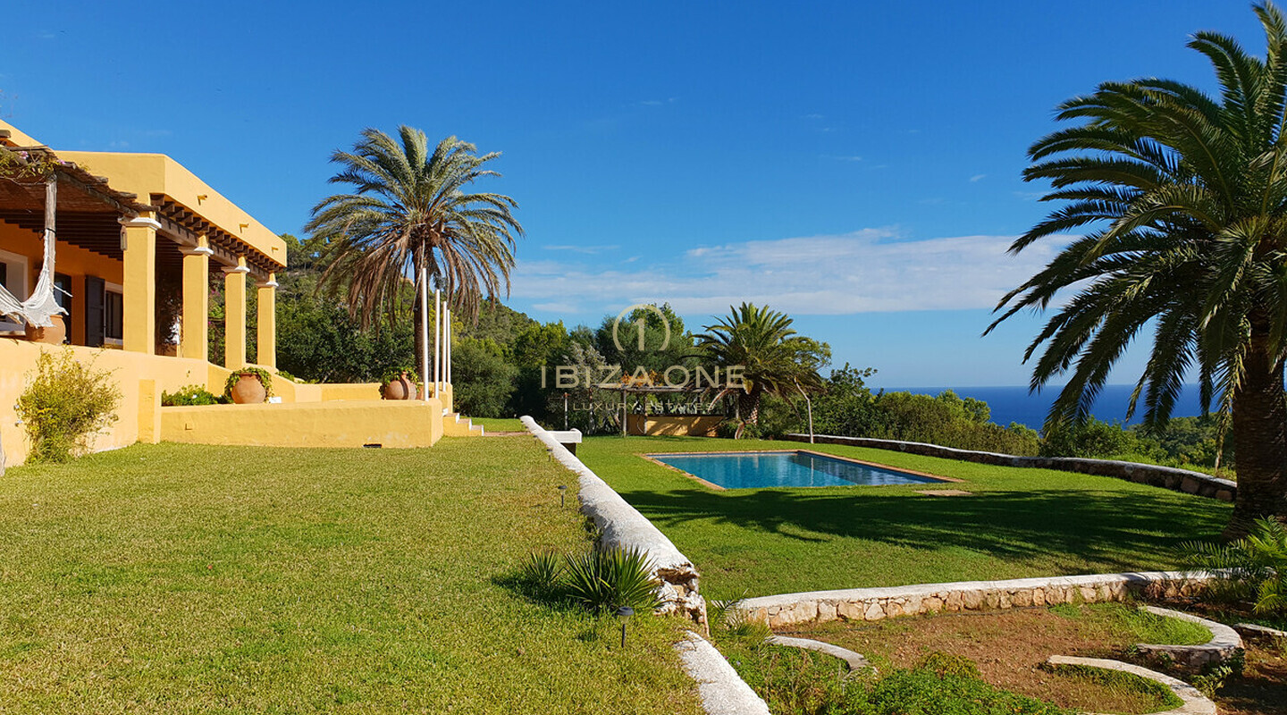 Ampia finca a Ibiza con vista mare sensazionale, vista su Ibiza e Formentera su 40.000 m2 di terreno molto vicino a Ibiza in vendita, Ibiza - Ampia finca a Ibiza con vista mare sensazionale, vista su Ibiza e Formentera su 40.000 m2 di terreno molto vicino a Ibiza in affitto, Ibiza