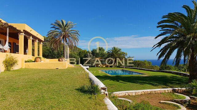 Zeer grote finca op Ibiza met sensationeel uitzicht op zee, uitzicht op Ibiza en Formentera op 40.000m2 grond vlakbij Ibiza te koop, Ibiza - Zeer grote finca op Ibiza met sensationeel uitzicht op zee, uitzicht op Ibiza en Formentera op 40.000m2 grond vlakbij Ibiza te huur, Ibiza