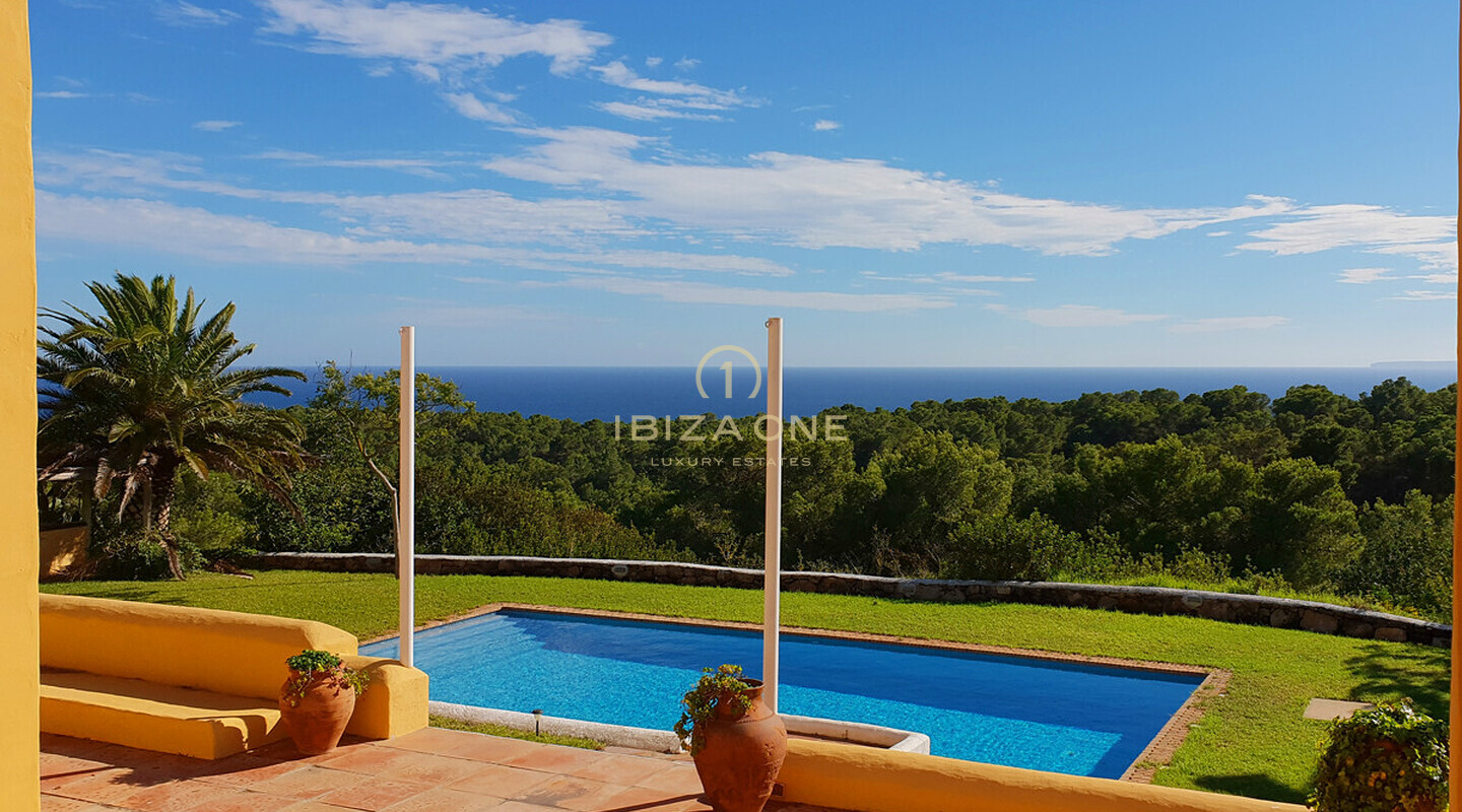 Très grande finca à Ibiza avec vue sensationnelle sur la mer, vues sur Ibiza et Formentera sur 40.000m2 de terrain très proche d'Ibiza à vendre, Ibiza - Très grande finca à Ibiza avec vue sensationnelle sur la mer, vues sur Ibiza et Formentera sur 40.000m2 de terrain très proche d'Ibiza à louer, Ibiza