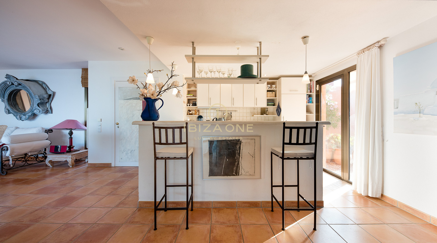 Villa méditerranéenne à Ibiza avec vue sur la mer et le coucher du soleil à vendre, Ibiza - Villa méditerranéenne à Ibiza avec vue sur la mer et le coucher du soleil à louer, Ibiza