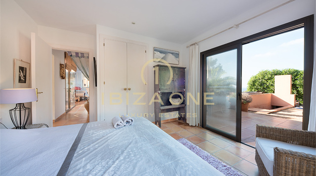 Villa méditerranéenne à Ibiza avec vue sur la mer et le coucher du soleil à vendre, Ibiza - Villa méditerranéenne à Ibiza avec vue sur la mer et le coucher du soleil à louer, Ibiza