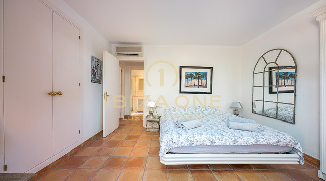 Villa mediterranea a Ibiza con vista mare e tramonto in vendita, Ibiza - Villa mediterranea a Ibiza con vista mare e tramonto in affitto, Ibiza