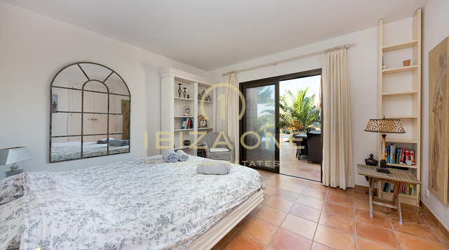 Villa mediterranea a Ibiza con vista mare e tramonto in vendita, Ibiza - Villa mediterranea a Ibiza con vista mare e tramonto in affitto, Ibiza