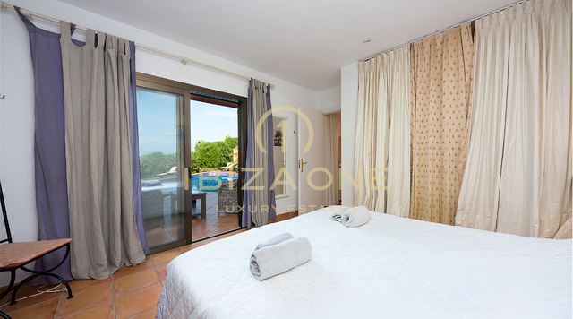 Mediterrane Villa auf Ibiza mit Meer- und Sonnenuntergangsblick zu verkaufen, Ibiza - Mediterrane Villa auf Ibiza mit Meer- und Sonnenuntergangsblick zu vermieten, Ibiza
