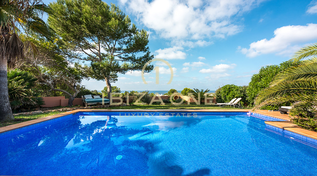 Villa mediterranea a Ibiza con vista mare e tramonto in vendita, Ibiza - Villa mediterranea a Ibiza con vista mare e tramonto in affitto, Ibiza