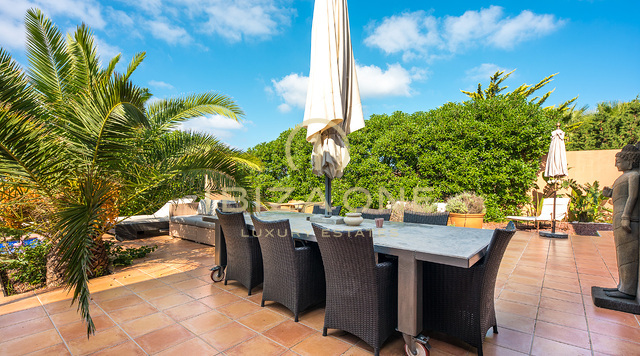 Villa méditerranéenne à Ibiza avec vue sur la mer et le coucher du soleil à vendre, Ibiza - Villa méditerranéenne à Ibiza avec vue sur la mer et le coucher du soleil à louer, Ibiza