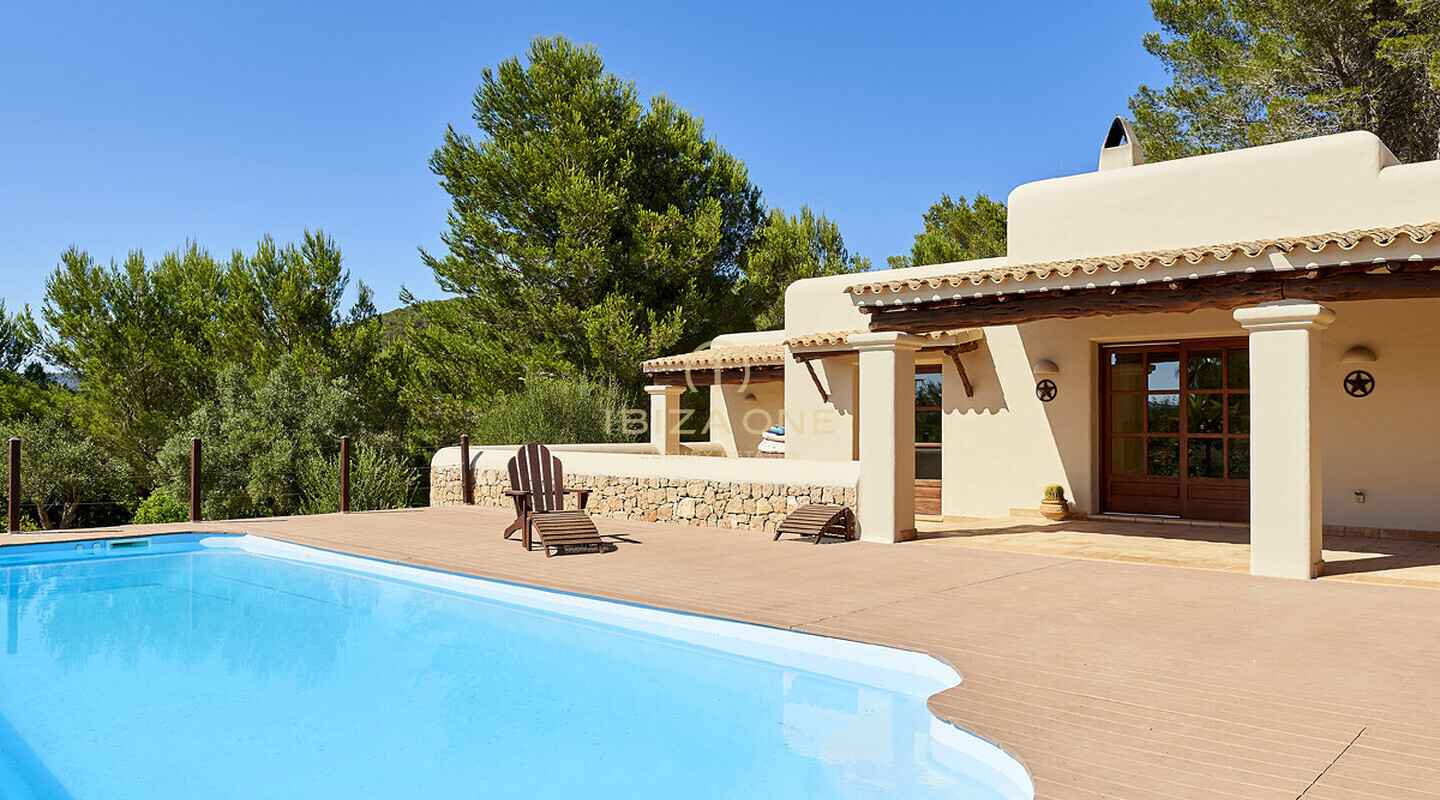 Schöne Villa mit Privatsphäre in der Nähe von Ibiza zu verkaufen, Ibiza - Schöne Villa mit Privatsphäre in der Nähe von Ibiza zu vermieten, Ibiza