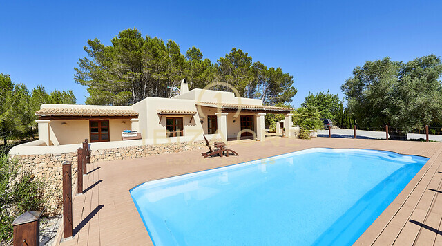 Schöne Villa mit Privatsphäre in der Nähe von Ibiza zu verkaufen, Ibiza - Schöne Villa mit Privatsphäre in der Nähe von Ibiza zu vermieten, Ibiza