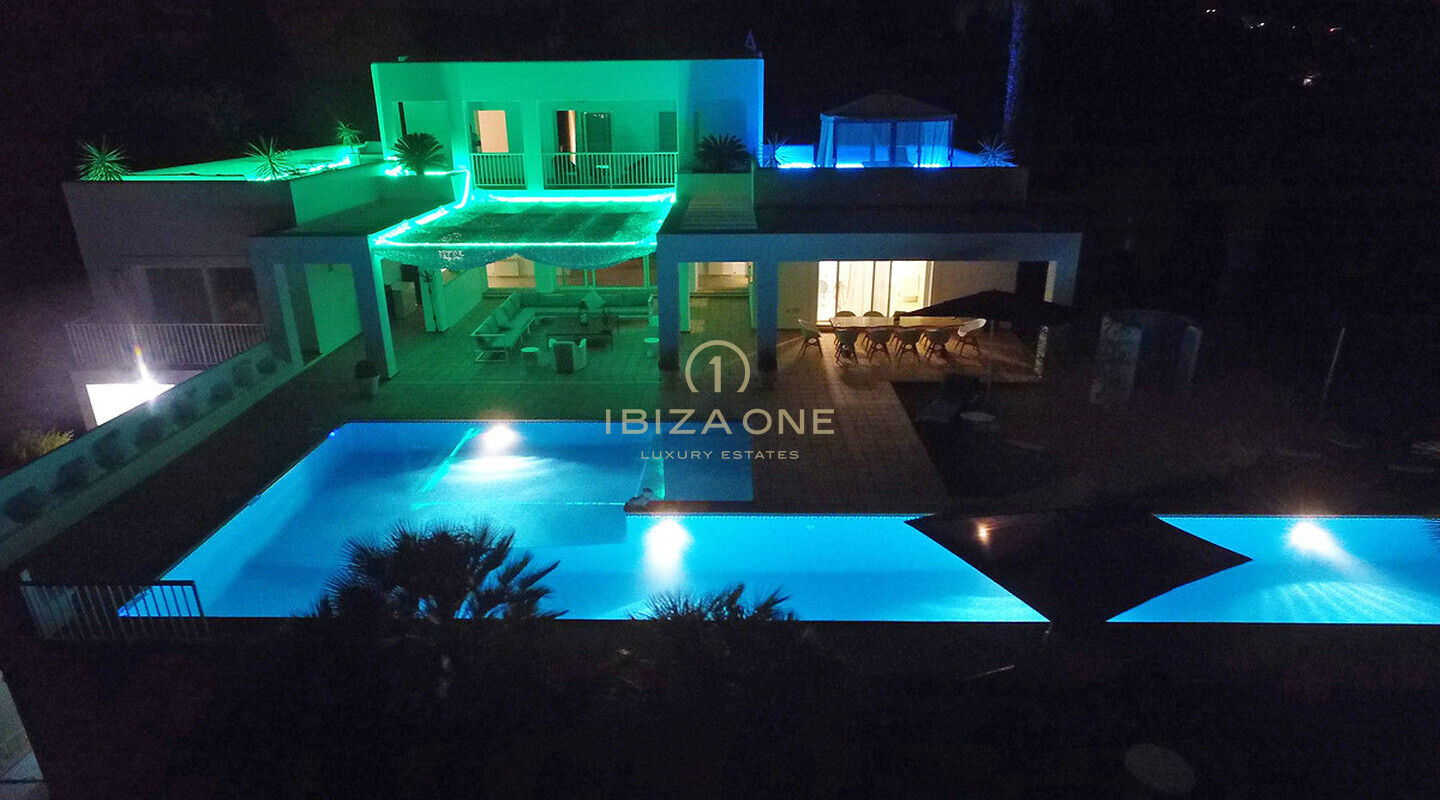 Belle villa de vacances de luxe à vendre près d'Ibiza, Ibiza - Belle villa de vacances de luxe à louer près d'Ibiza, Ibiza