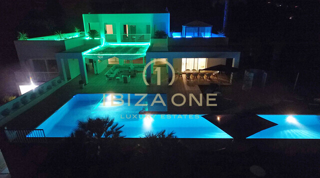 Prachtige luxe vakantievilla dichtbij Ibiza te koop, Ibiza - Prachtige luxe vakantievilla dichtbij Ibiza te huur, Ibiza