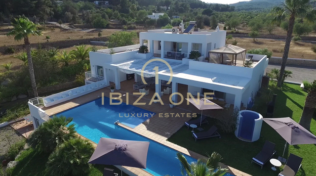 Bellissima villa di lusso per le vacanze vicino a Ibiza in vendita, Ibiza - Bellissima villa di lusso per le vacanze vicino a Ibiza in affitto, Ibiza