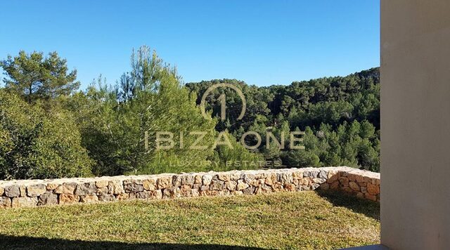 Neu gebaute Luxusvilla in der Nähe von Ibiza mit Meerblick und Sonnenuntergangsblick zu verkaufen, Ibiza - Neu gebaute Luxusvilla in der Nähe von Ibiza mit Meerblick und Sonnenuntergangsblick zu vermieten, Ibiza