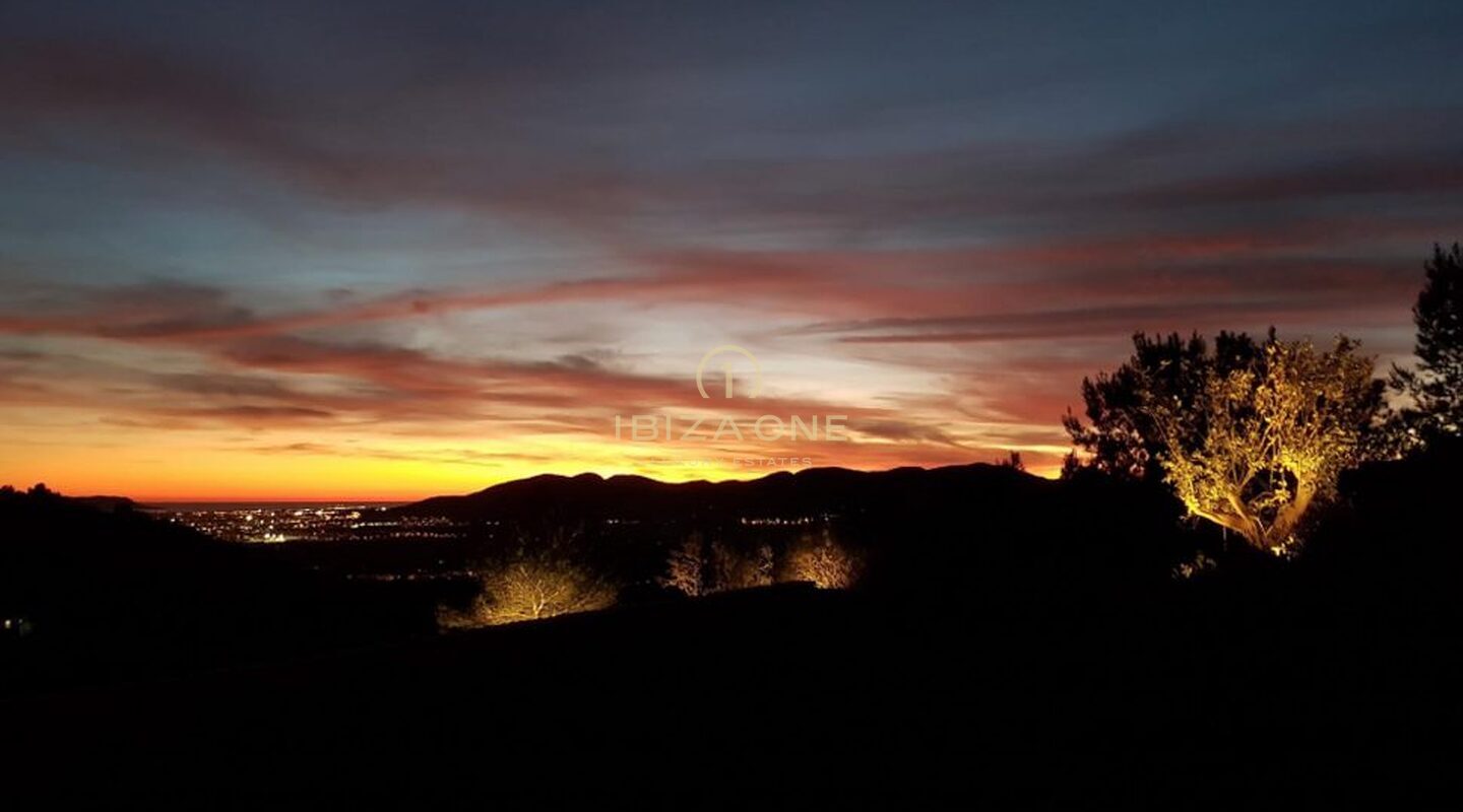 Villa di lusso di nuova costruzione vicino a Ibiza con vista mare e tramonto in vendita, Ibiza - Villa di lusso di nuova costruzione vicino a Ibiza con vista mare e tramonto in affitto, Ibiza