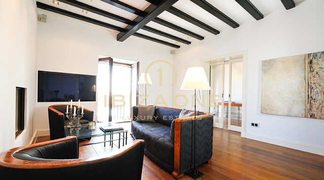 Bellissima villa cittadina nel cuore di Dalt Vila con vista sul mare, sul centro storico e sul porto in vendita, Ibiza - Bellissima villa cittadina nel cuore di Dalt Vila con vista sul mare, sul centro storico e sul porto in affitto, Ibiza