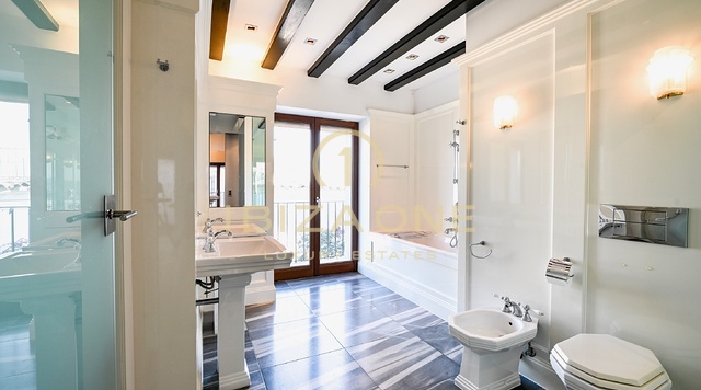 Bellissima villa cittadina nel cuore di Dalt Vila con vista sul mare, sul centro storico e sul porto in vendita, Ibiza - Bellissima villa cittadina nel cuore di Dalt Vila con vista sul mare, sul centro storico e sul porto in affitto, Ibiza